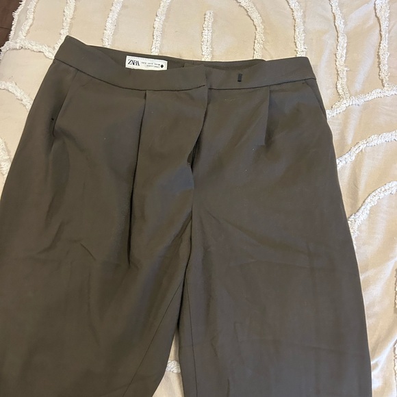 Zara Classic Khaki Women's Trousers - Picture 3 of 6